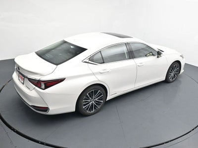 2022 Lexus ES 300h 300h
