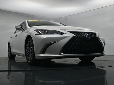 2022 Lexus ES 300h 300h