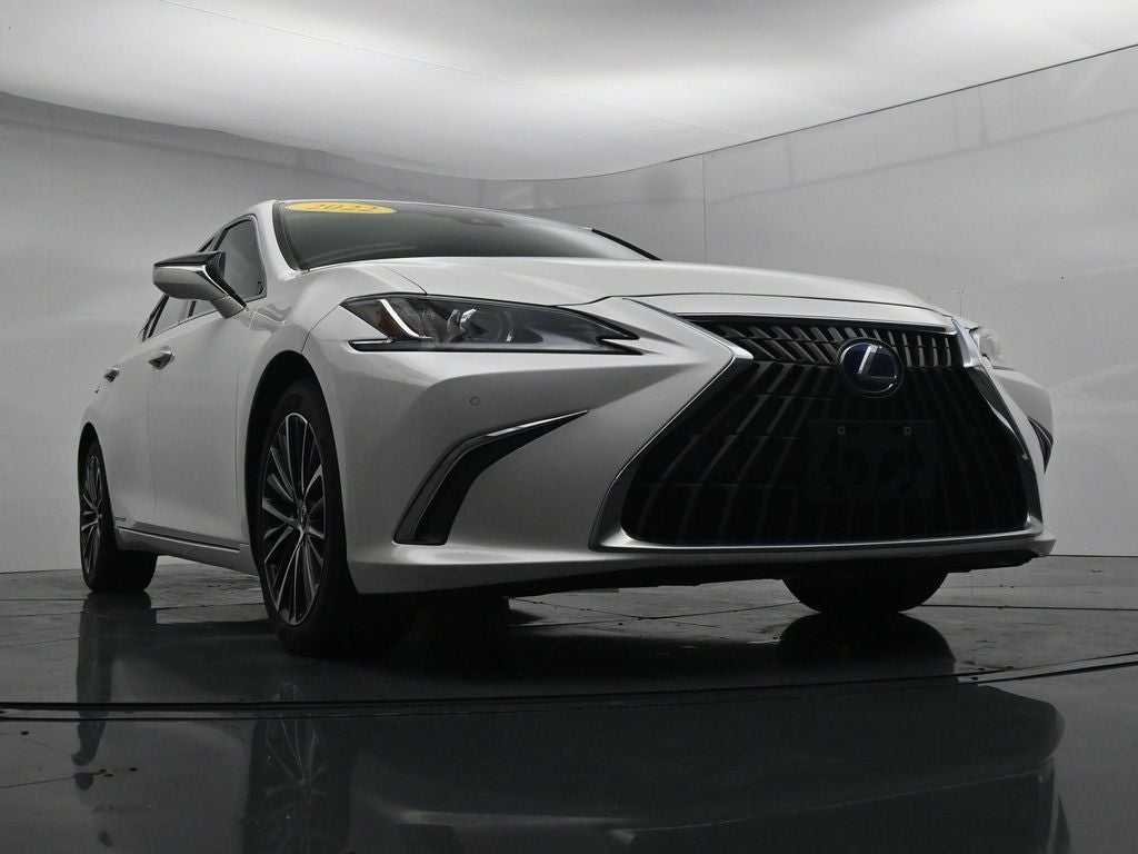 2022 Lexus ES 300h 300h