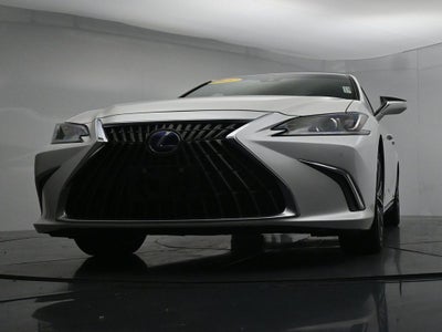 2022 Lexus ES 300h 300h