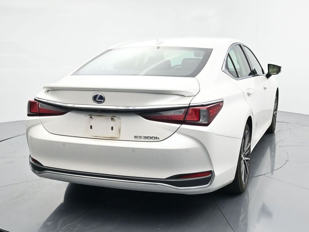 2022 Lexus ES 300h 300h