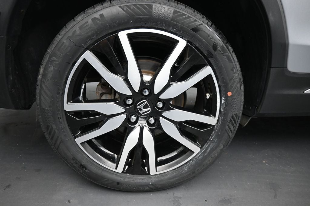 2022 Honda Pilot Touring 7 Passenger