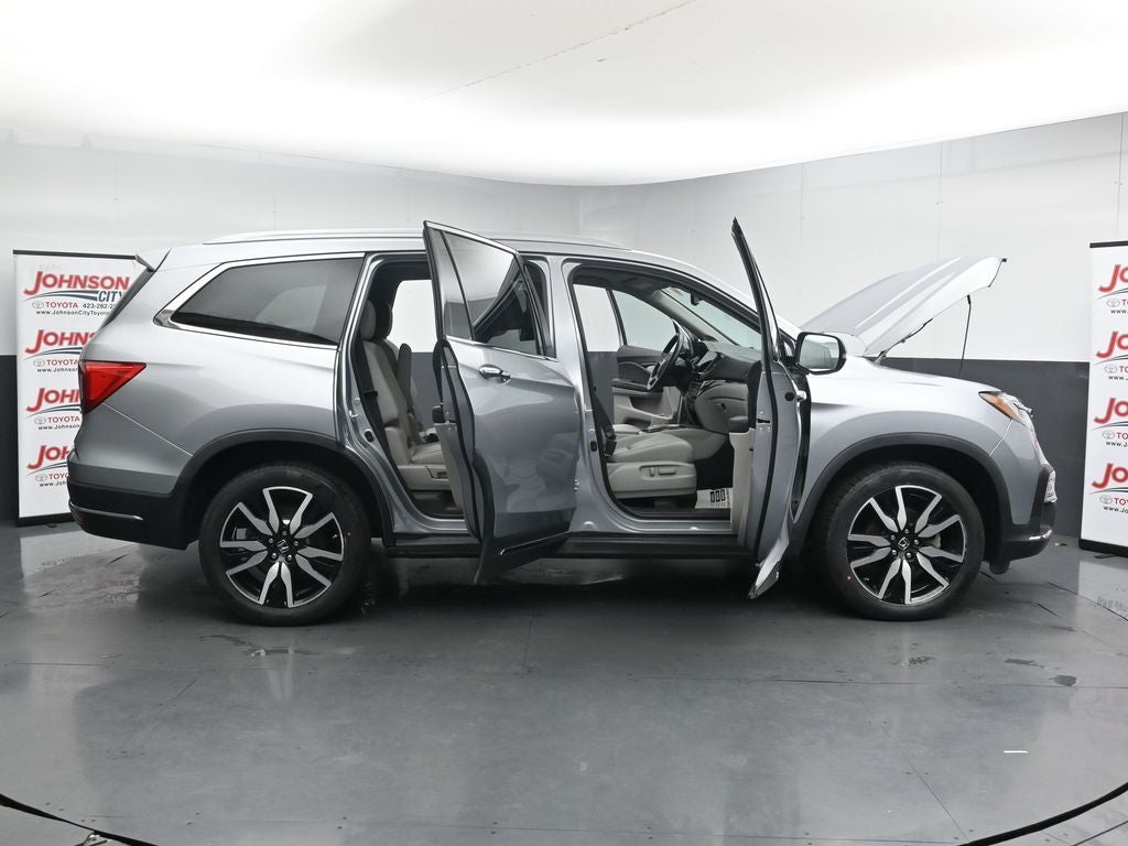 2022 Honda Pilot Touring 7 Passenger