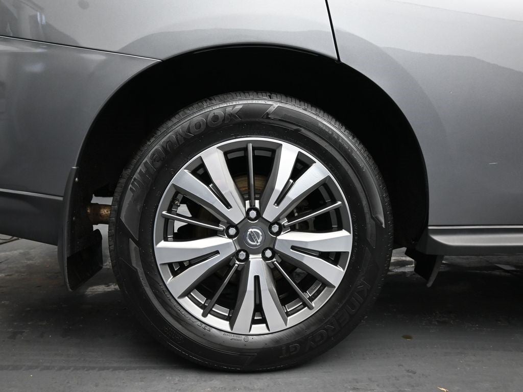 2020 Nissan Pathfinder S