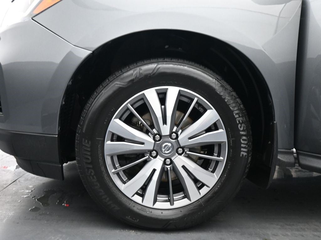 2020 Nissan Pathfinder S