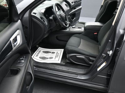 2020 Nissan Pathfinder S