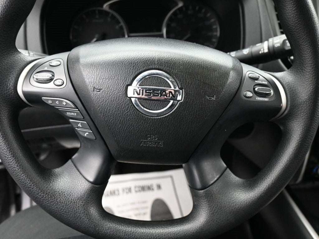 2020 Nissan Pathfinder S