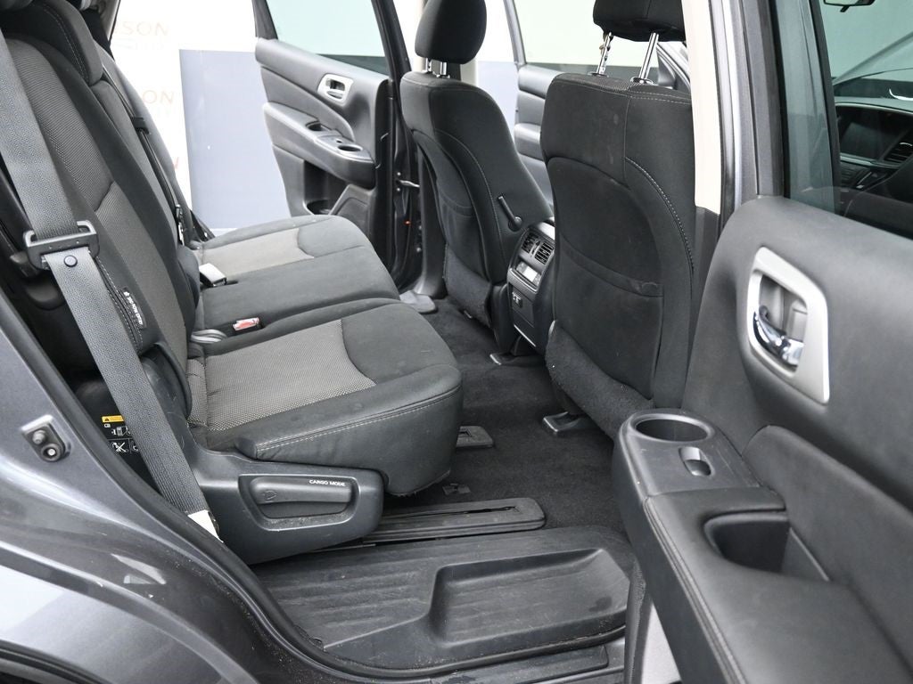 2020 Nissan Pathfinder S