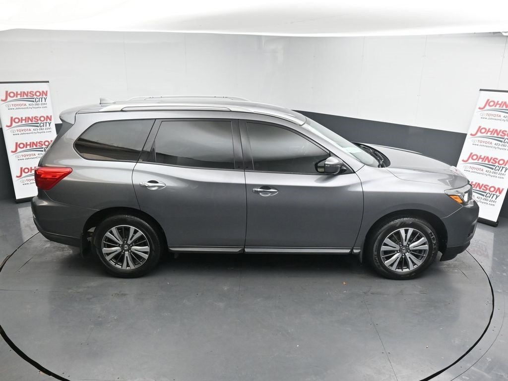 2020 Nissan Pathfinder S