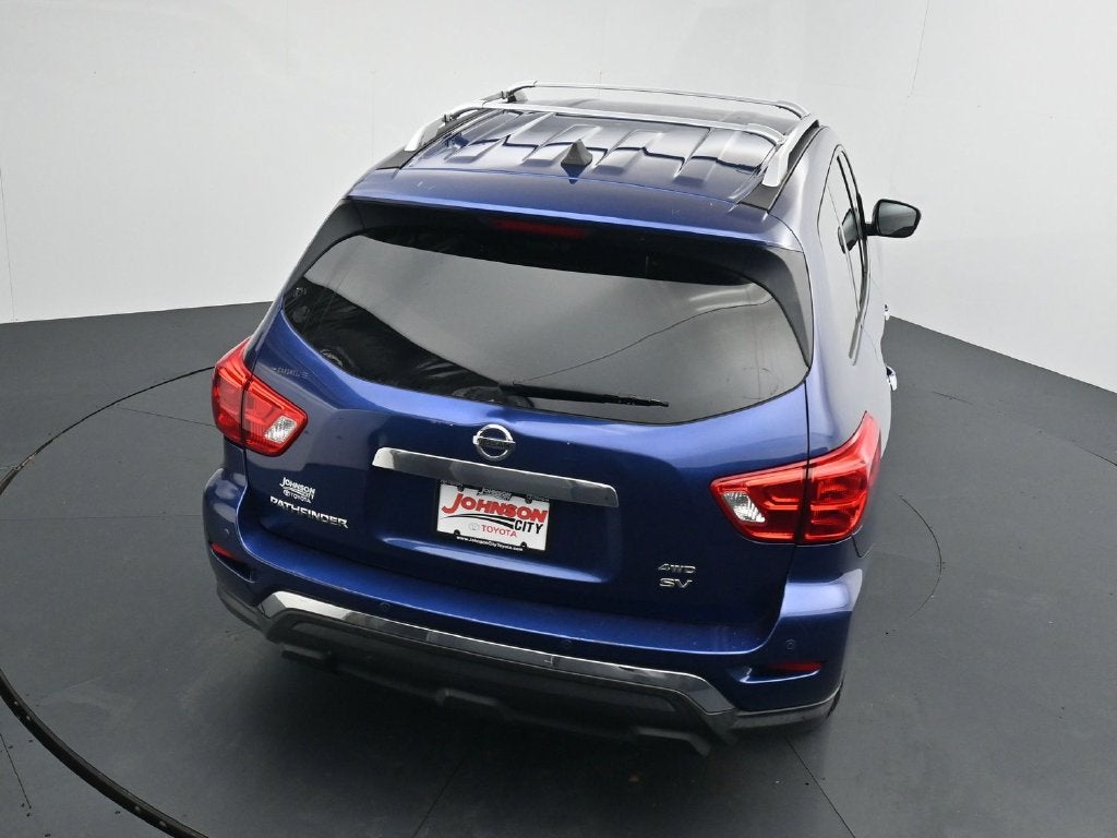 2017 Nissan Pathfinder SV