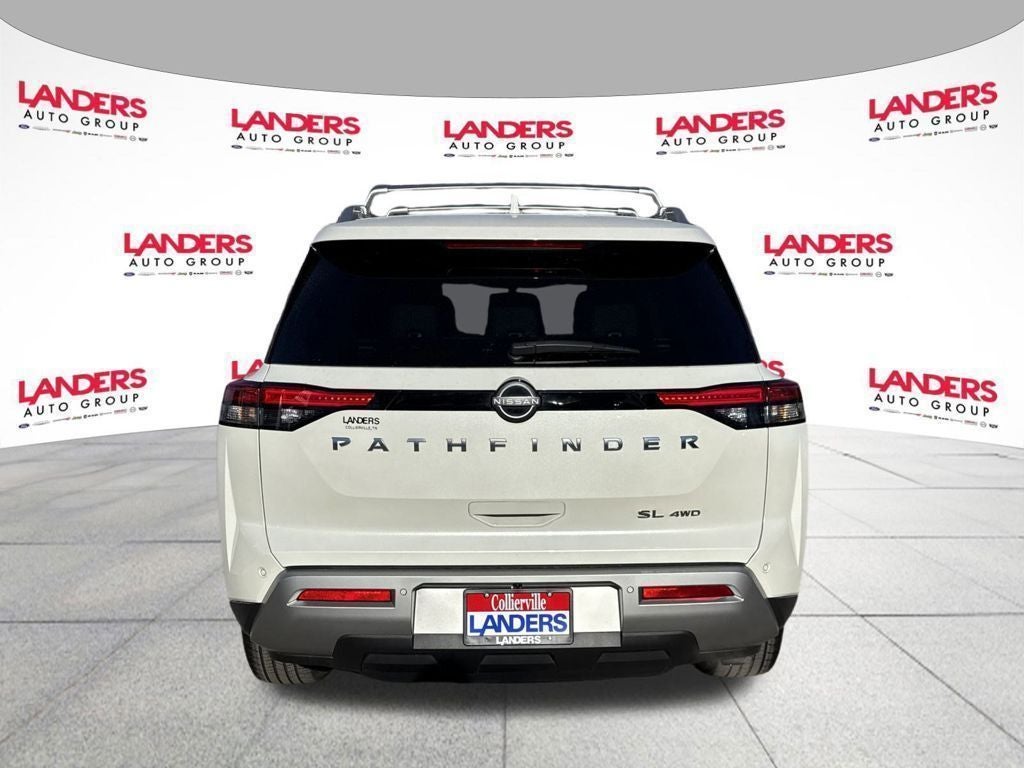 2023 Nissan Pathfinder SL