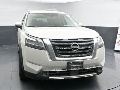 2022 Nissan Pathfinder SL