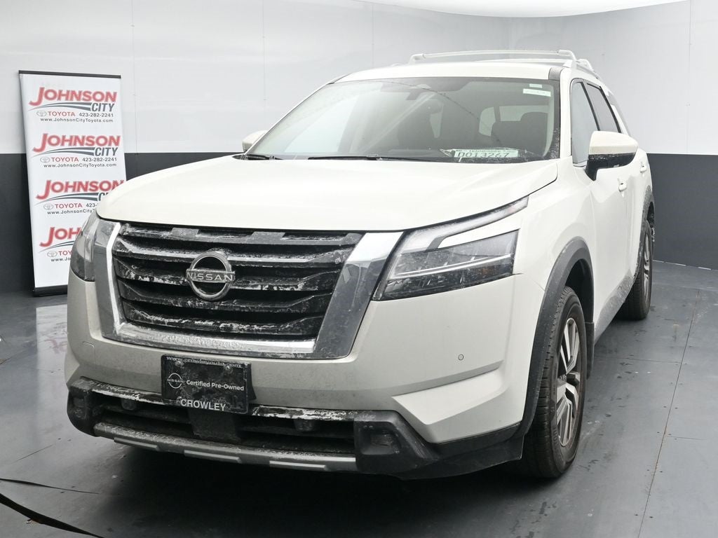 2022 Nissan Pathfinder SL