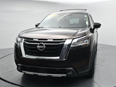 2022 Nissan Pathfinder SL
