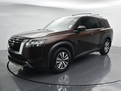 2022 Nissan Pathfinder SL