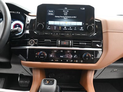 2024 Nissan Pathfinder Platinum