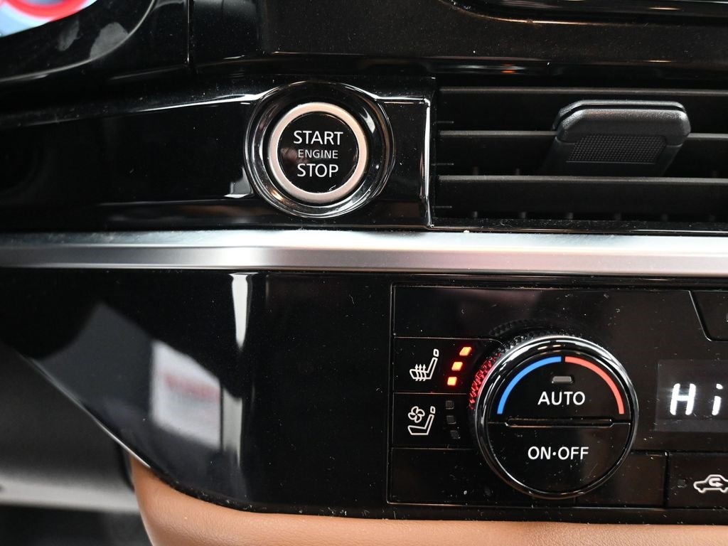 2024 Nissan Pathfinder Platinum