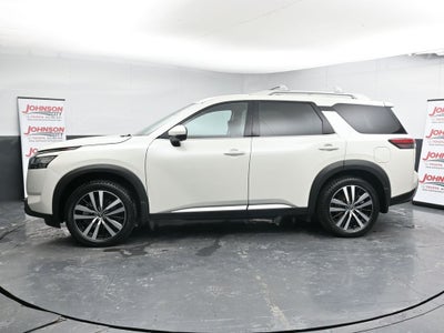 2024 Nissan Pathfinder Platinum