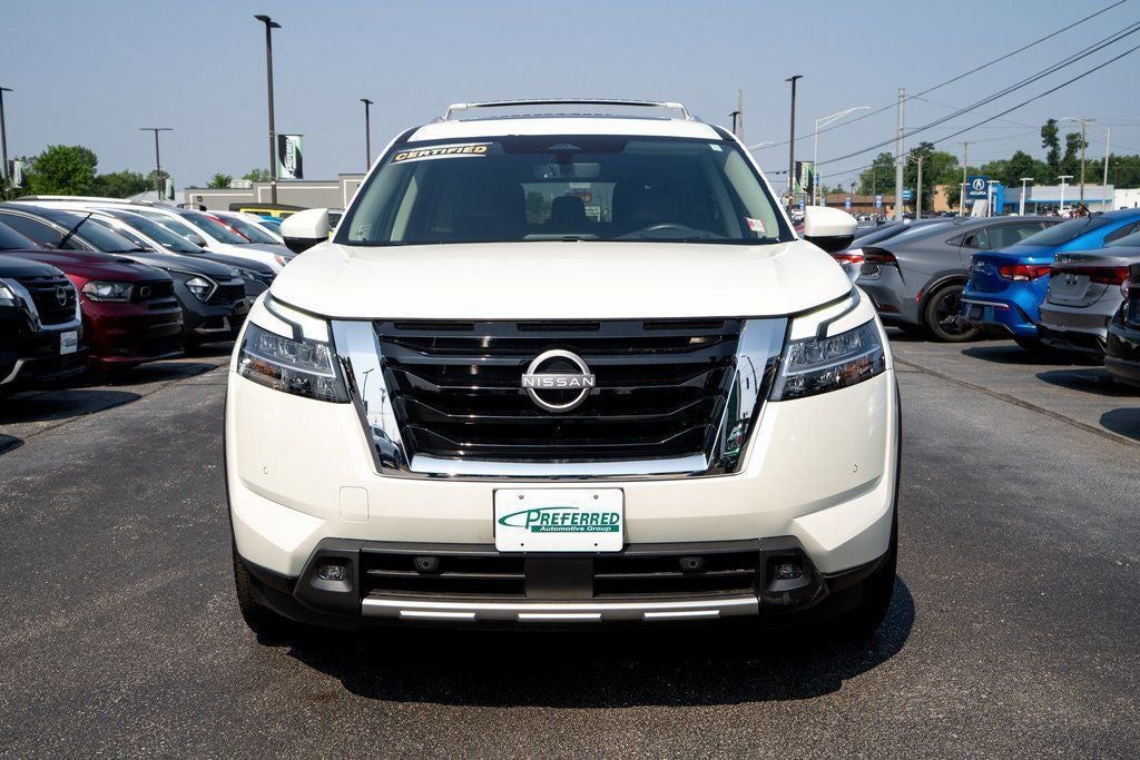 2023 Nissan Pathfinder Platinum