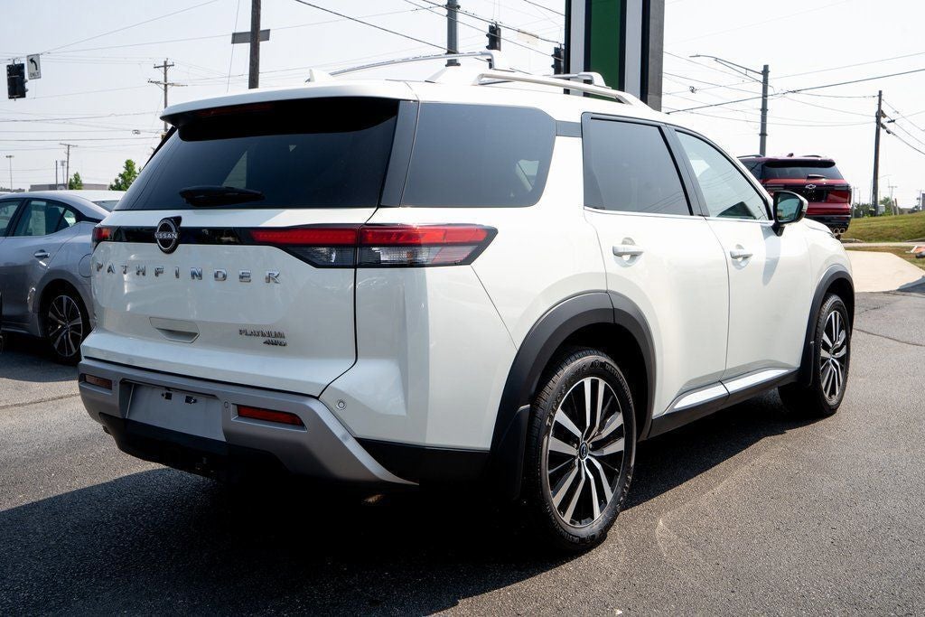 2023 Nissan Pathfinder Platinum