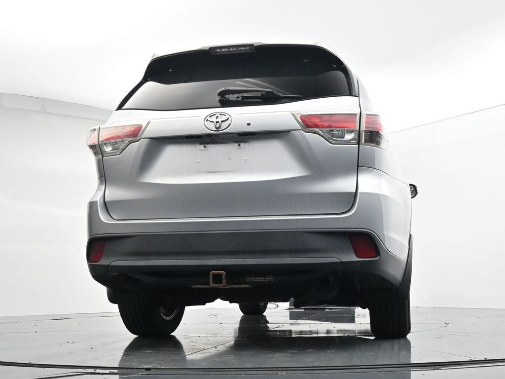 2016 Toyota Highlander LE Plus V6