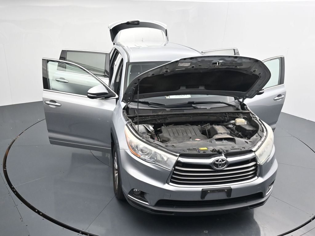 2016 Toyota Highlander LE Plus V6