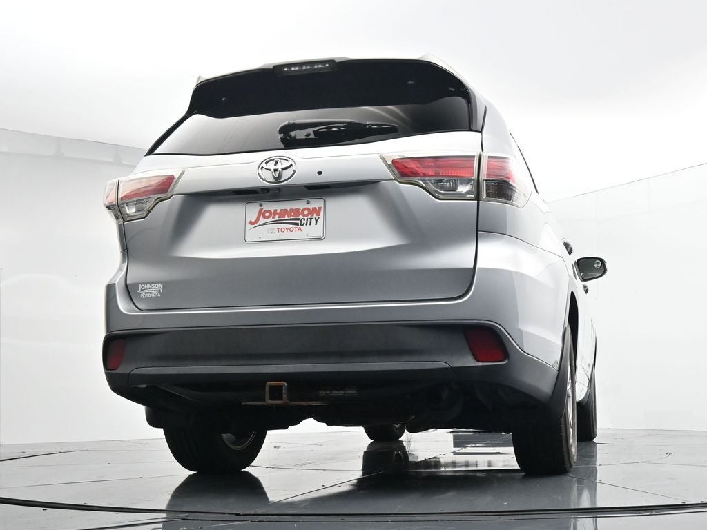 2016 Toyota Highlander LE Plus V6
