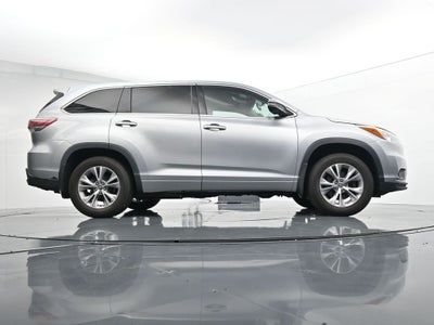 2016 Toyota Highlander LE Plus V6