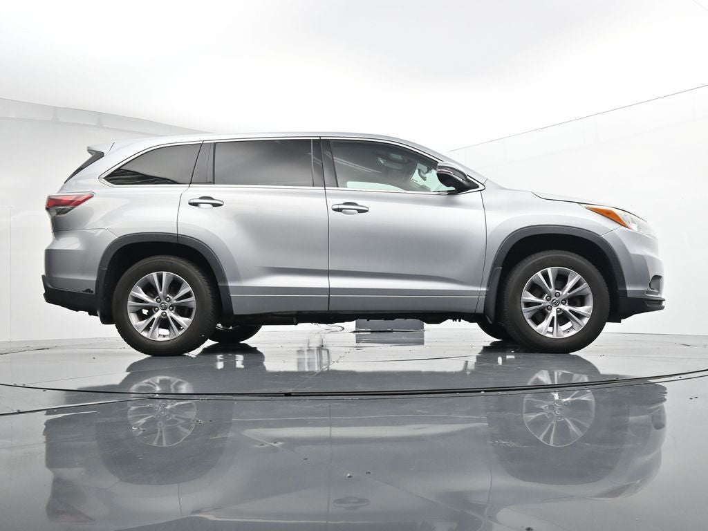 2016 Toyota Highlander LE Plus V6