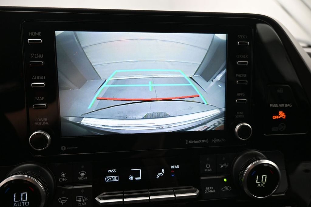2020 Toyota Highlander LE