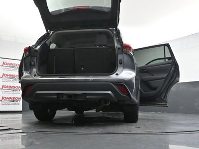2020 Toyota Highlander LE