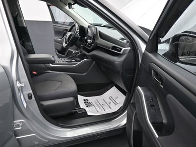 2021 Toyota Highlander LE