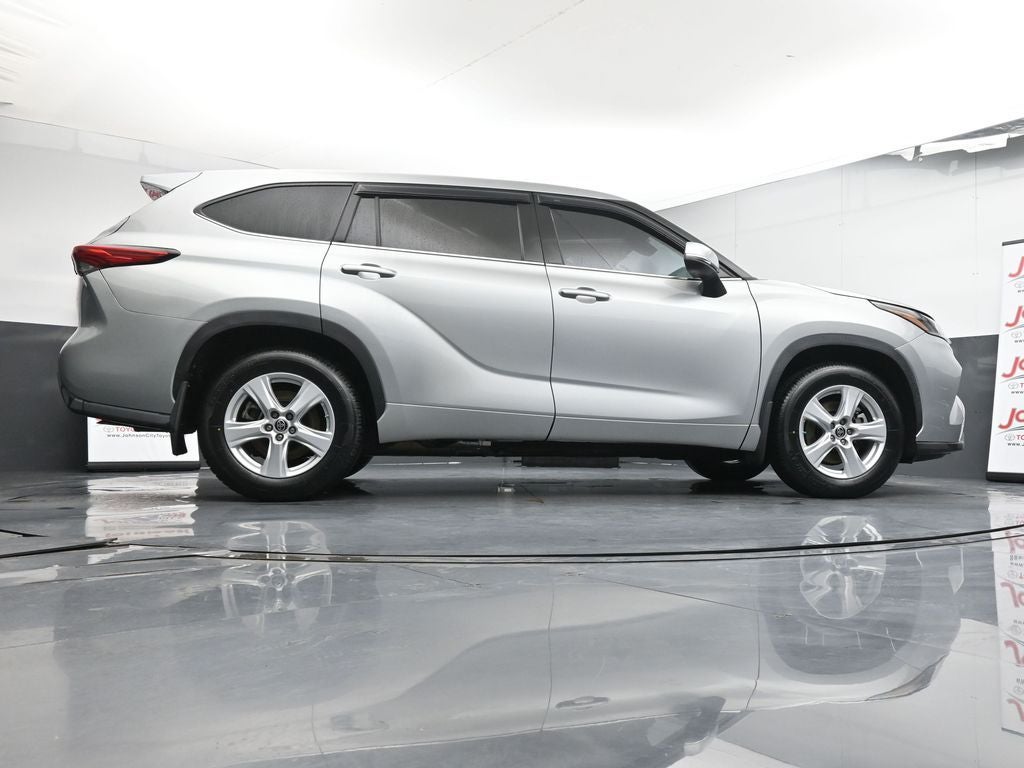 2021 Toyota Highlander LE