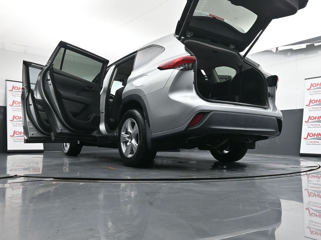 2021 Toyota Highlander LE