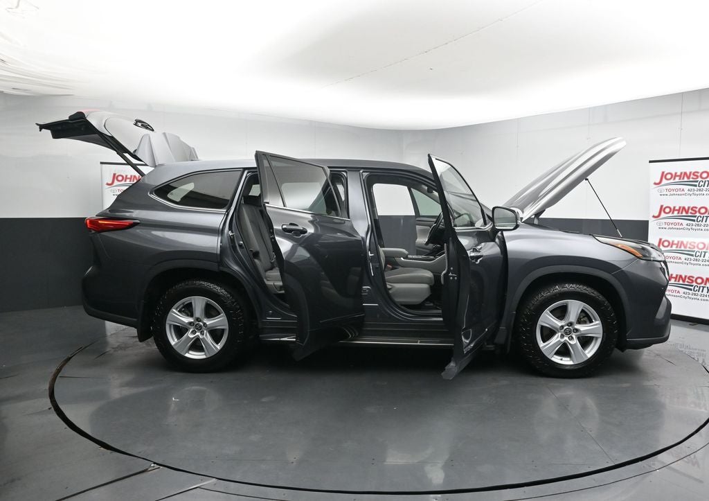 2021 Toyota Highlander LE