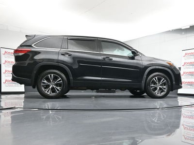 2017 Toyota Highlander LE Plus