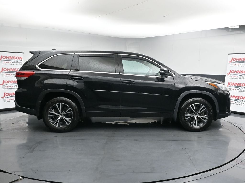 2017 Toyota Highlander LE Plus