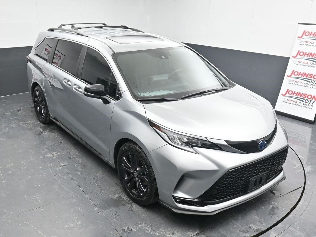 2023 Toyota Sienna XSE 7 Passenger