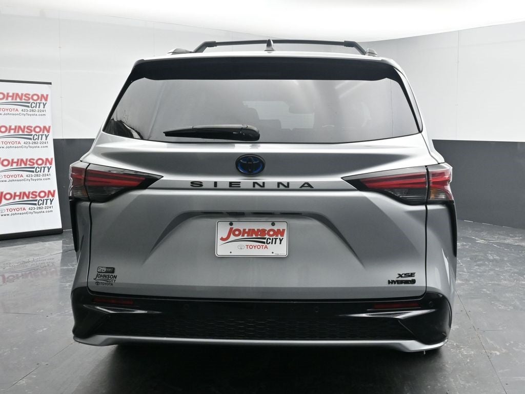 2023 Toyota Sienna XSE 7 Passenger