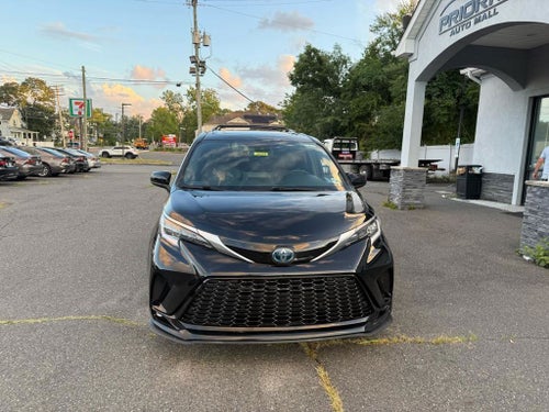 2022 Toyota Sienna XSE 7 Passenger