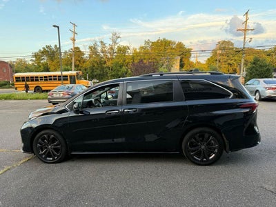2022 Toyota Sienna XSE 7 Passenger