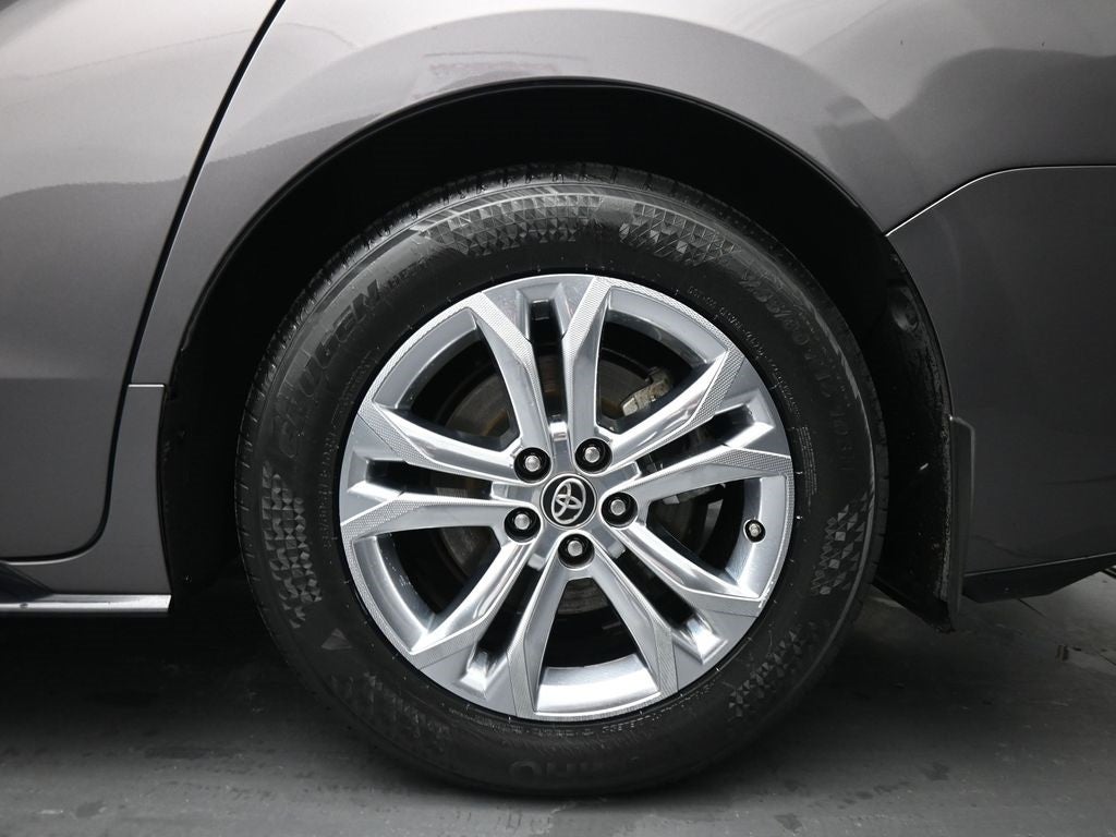 2021 Toyota Sienna XSE 7 Passenger