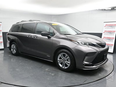 2021 Toyota Sienna XSE 7 Passenger