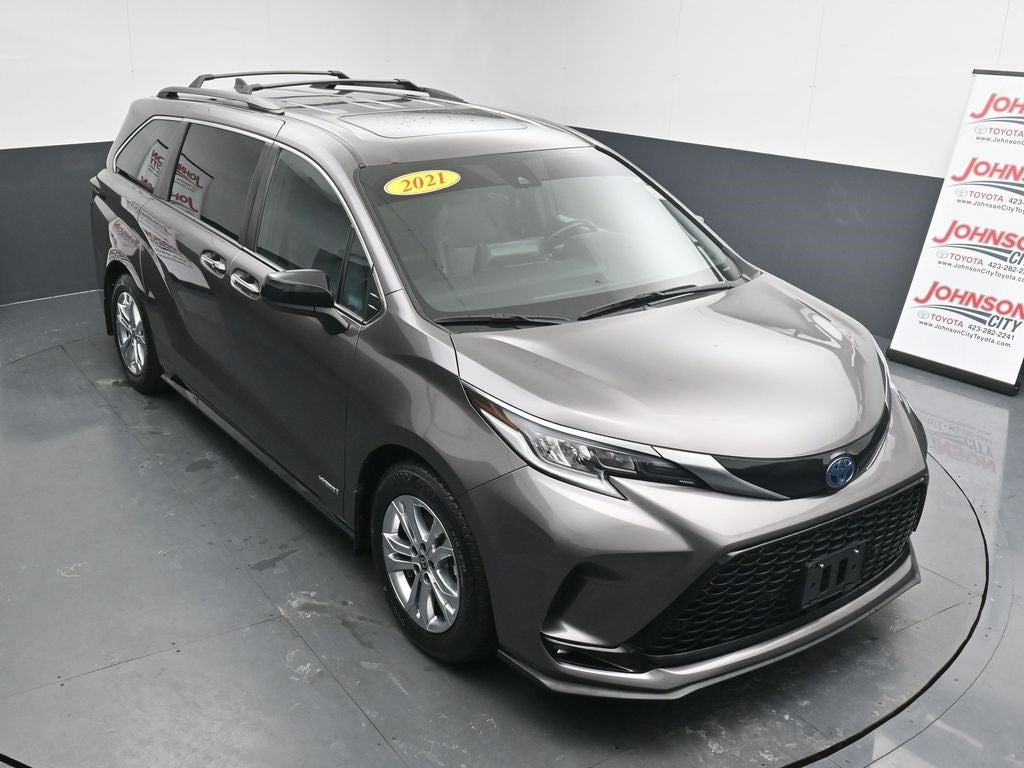 2021 Toyota Sienna XSE 7 Passenger