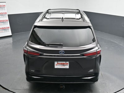 2021 Toyota Sienna XSE 7 Passenger
