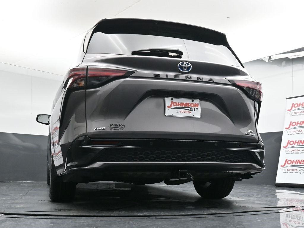 2021 Toyota Sienna XSE 7 Passenger