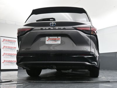2021 Toyota Sienna XSE 7 Passenger