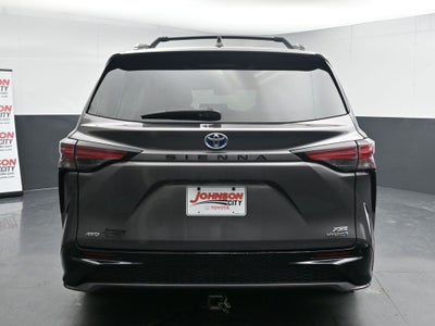 2021 Toyota Sienna XSE 7 Passenger