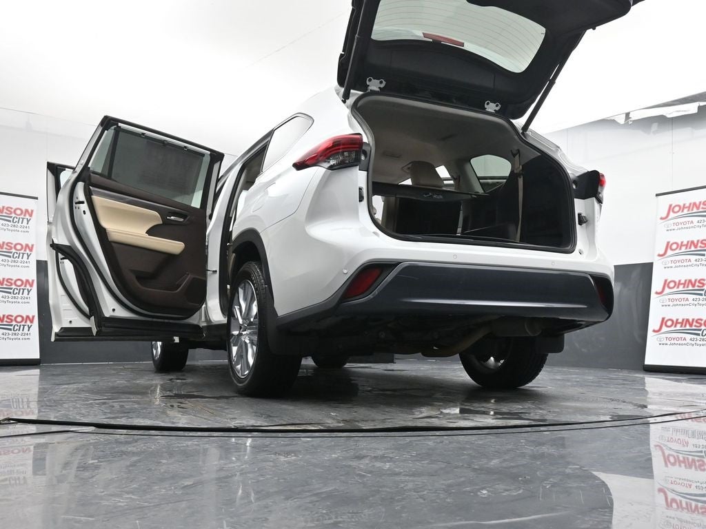 2022 Toyota Highlander Limited