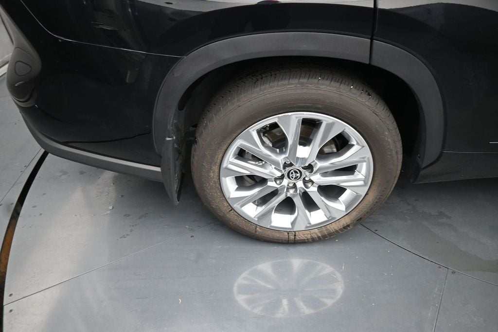 2022 Toyota Highlander Limited